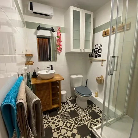 Nid Chaleureux Proche De L'ocean *