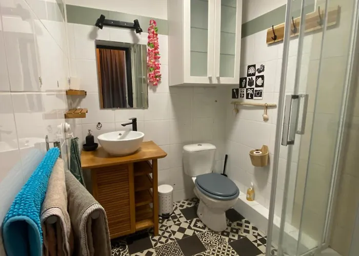 Nid Chaleureux Proche De L'ocean *